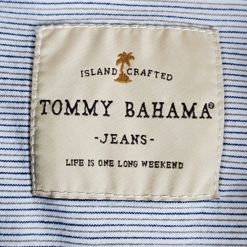 Tommy Bahama Men's Shirt Size‎ Large Blue Plaid Long Sleeve